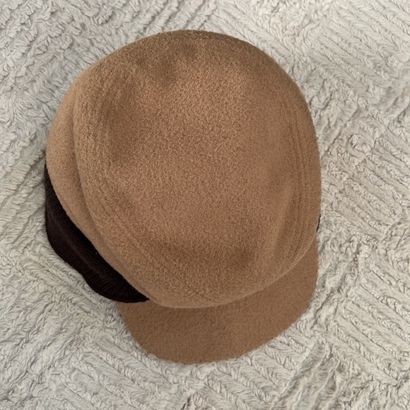 Men’s vintage winter hat cap with gold down ear warmer flaps in tan beige brown - Picture 15 of 16